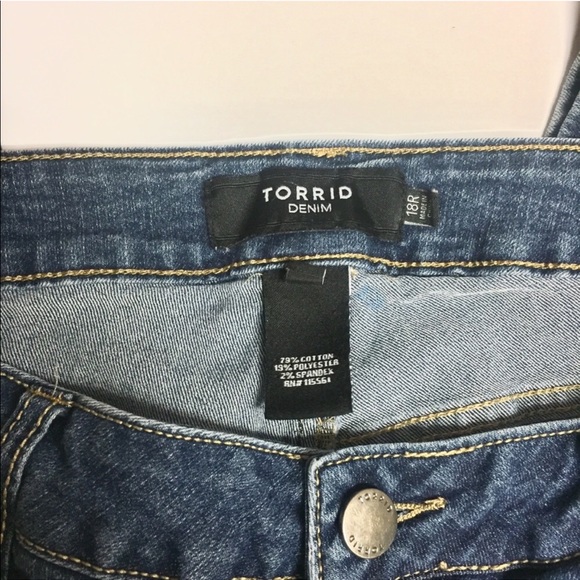 Torrid Bombshell 2 pair - Picture 3 of 7